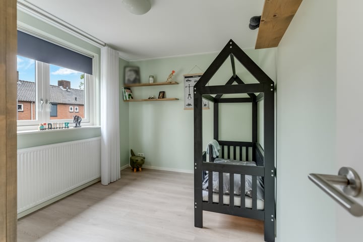 Bekijk foto 39 van Prins Hendrikstraat 15