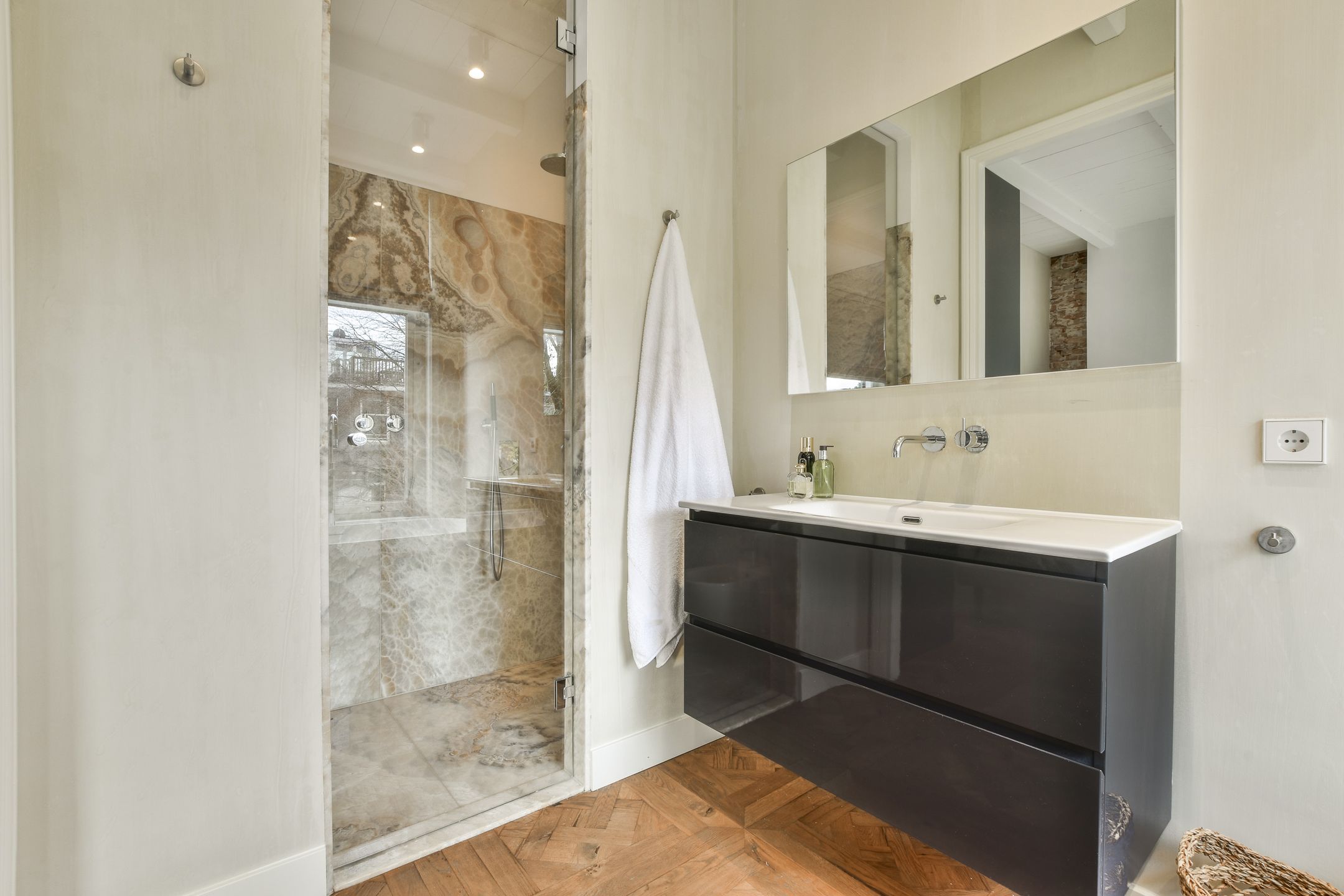 Foto 33 van Van Breestraat 165-2