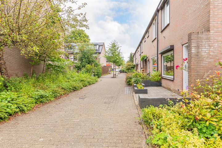 Bekijk foto 3 van Dokter Schreuderstraat 46