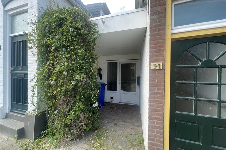 View photo 2 of Langestraat 51