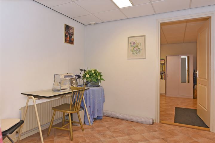 Bekijk foto 43 van Broekhuizenstraat 27