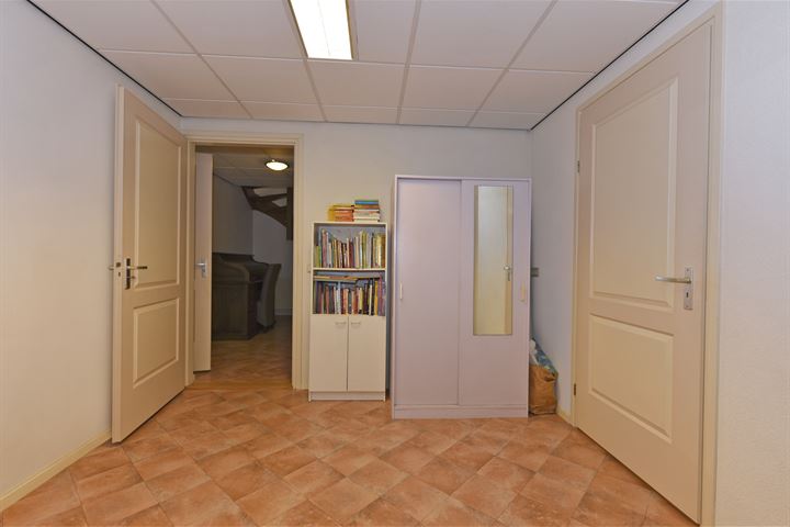 Bekijk foto 44 van Broekhuizenstraat 27