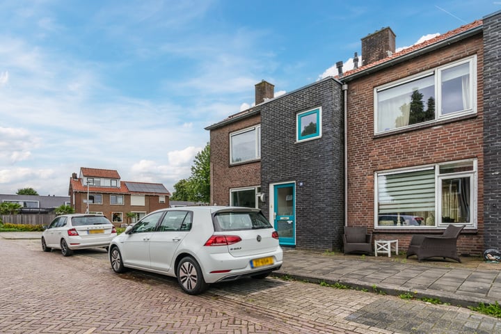 Bekijk foto 2 van K de Raadstraat 29