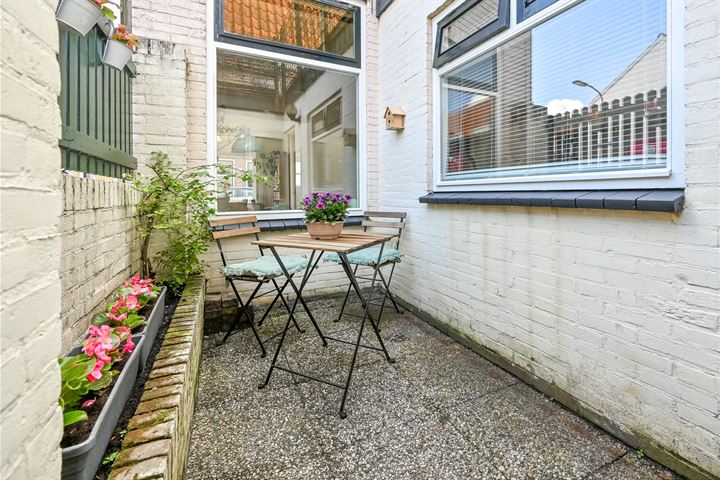 Bekijk foto 16 van Oranjeboomstraat 74