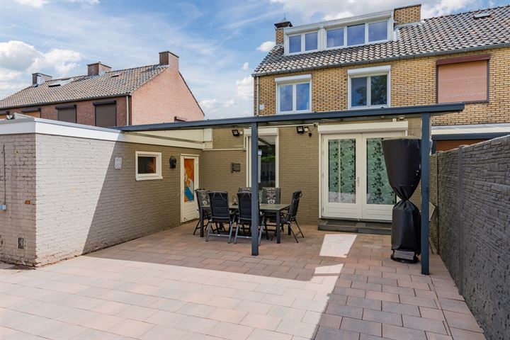 Bekijk foto 44 van Marijkestraat 19