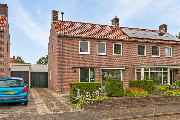 Bekijk foto van Nicolaas Busiusstraat 5