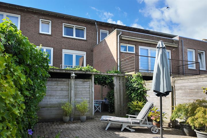 View photo 51 of Oliemolenstraat 36