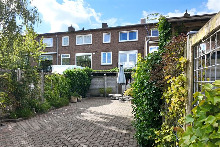 Bekijk foto 52 van Oliemolenstraat 36