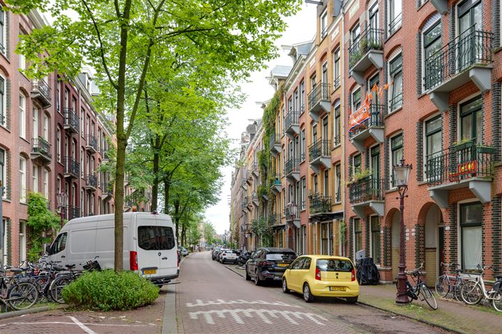 View photo 20 of Balistraat 48-2