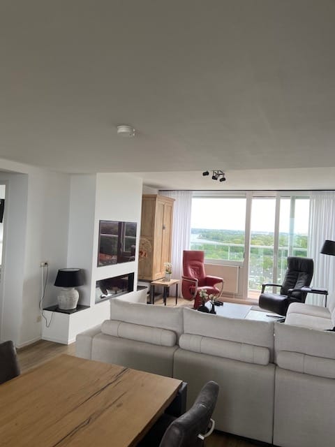 Foto 5 van Fahrenheitlaan 520-C