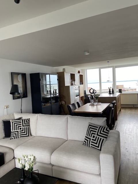 Foto 8 van Fahrenheitlaan 520-C