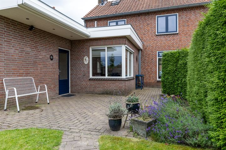 Bekijk foto 34 van Bernhardstraat 9