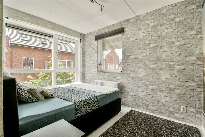 Bekijk foto 16 van Sjorsstraat 43