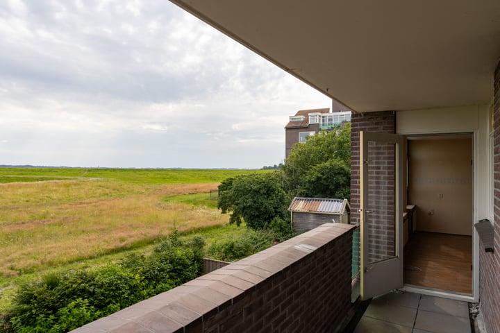 Bekijk foto 3 van Dijkmeent 105