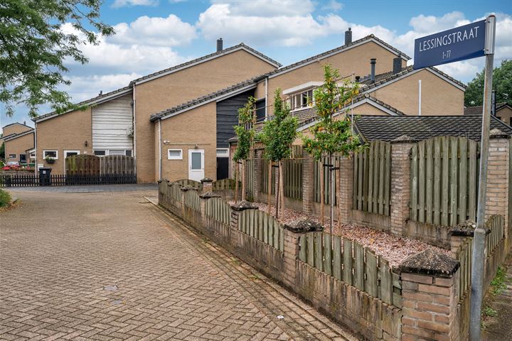 Bekijk foto 37 van Lessingstraat 5