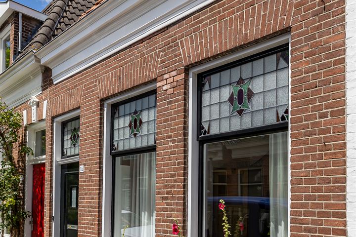 View photo 9 of Selwerderdwarsstraat 15