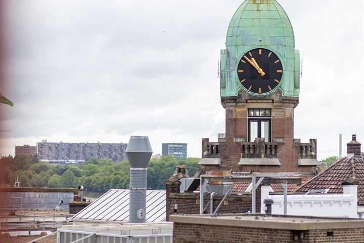 Bekijk foto 26 van Landverhuizersplein 16