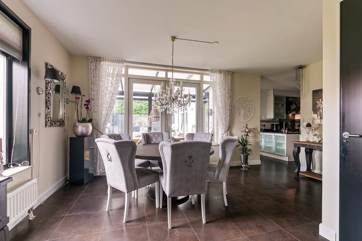 Foto 3 van Tapijtschelp 3