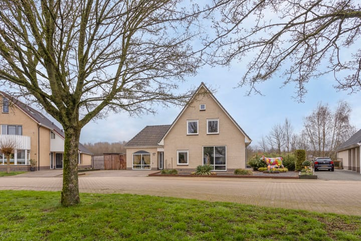 Foto 64 van Hendrik Werkmanhof 17