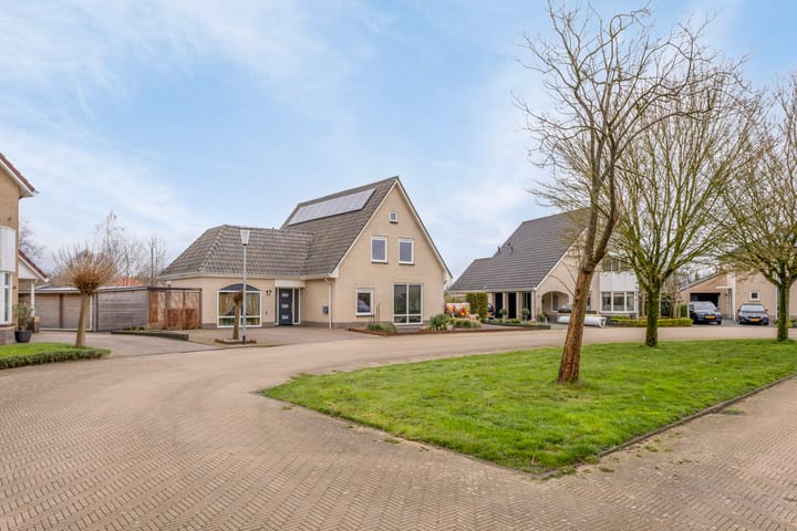 Foto 65 van Hendrik Werkmanhof 17