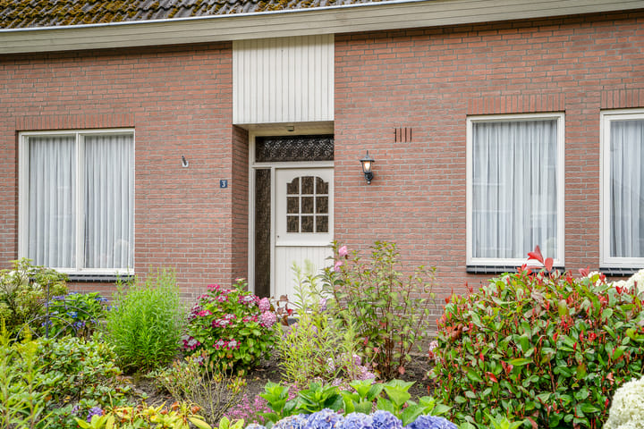 Foto 11 van Uithoornlaan 3