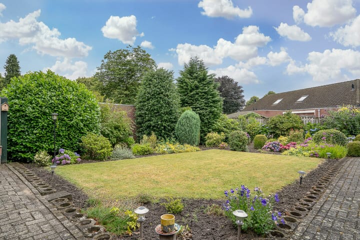 Foto 38 van Uithoornlaan 3