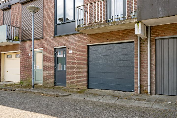 Bekijk foto 4 van Malherbestraat 25