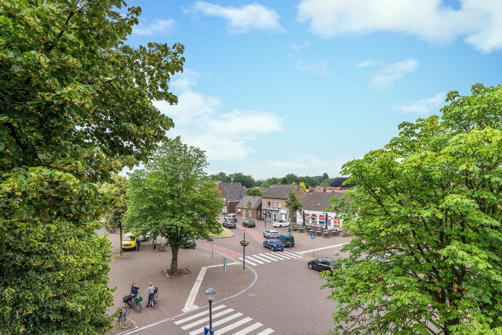 Photo 42 of Heistraat 1-C