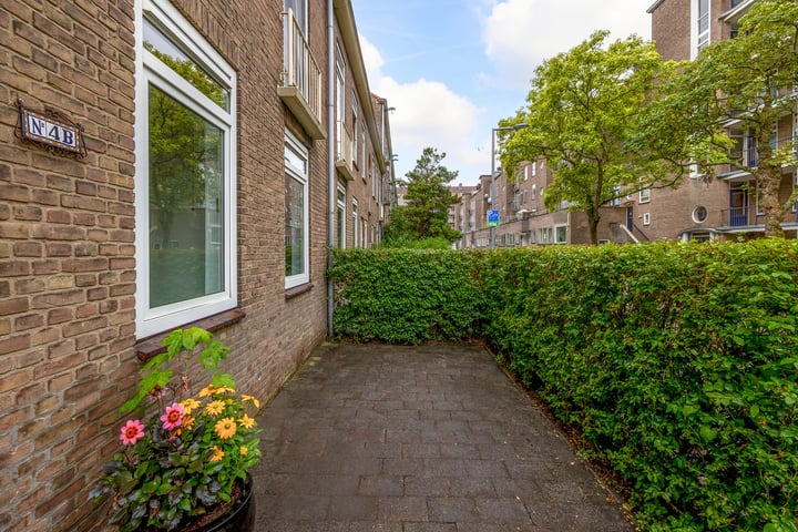 View photo 13 of Leopoldstraat 4-B