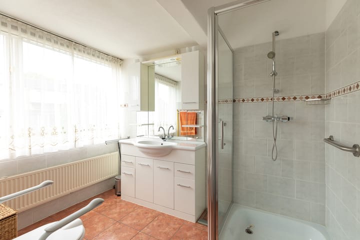 Foto 28 van Van Leeuwenhoekstraat 53