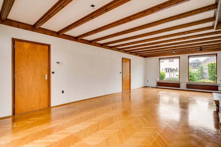 Photo 10 of Burgemeester Hoebersstraat 10