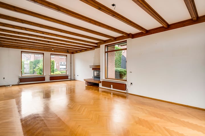 Photo 11 of Burgemeester Hoebersstraat 10