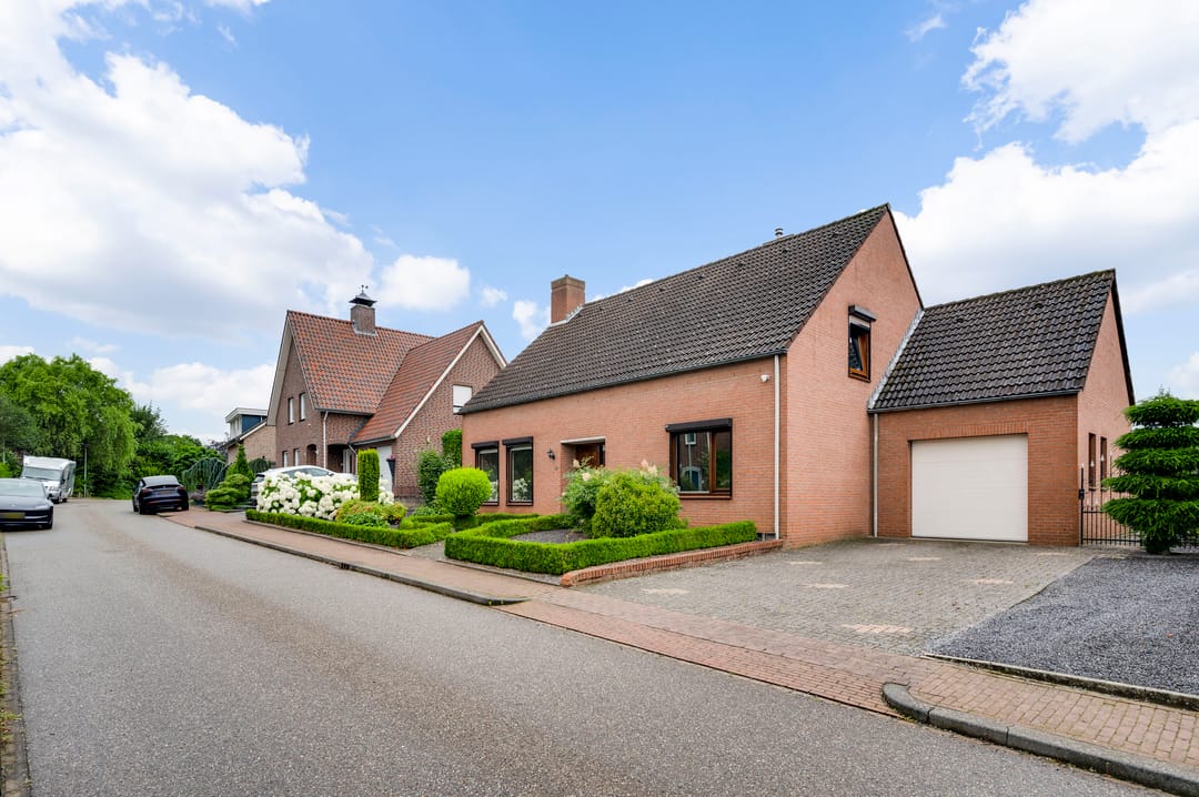 Foto 41 van Burgemeester Hoebersstraat 10