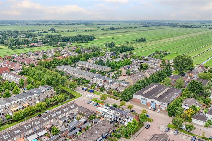 Bekijk foto 44 van Bergambachterstraat 18