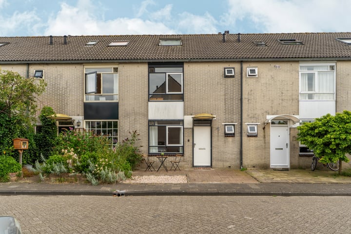 Bekijk foto 1 van Lenteklokjestraat 13