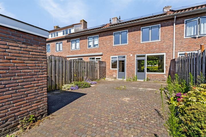 Bekijk foto 18 van Tuinfluiterstraat 7