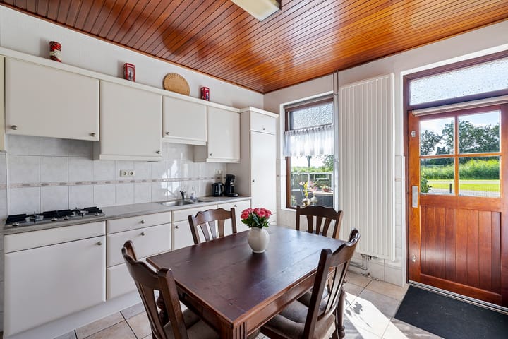 Photo 12 of Loosterweg 2