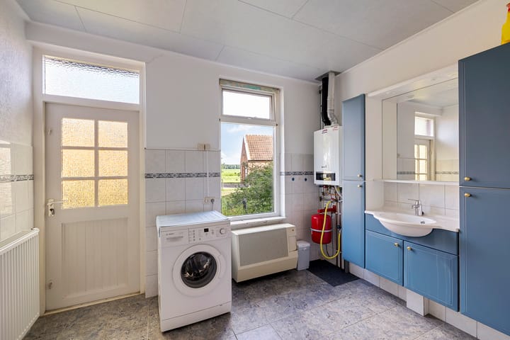 Photo 15 of Loosterweg 2