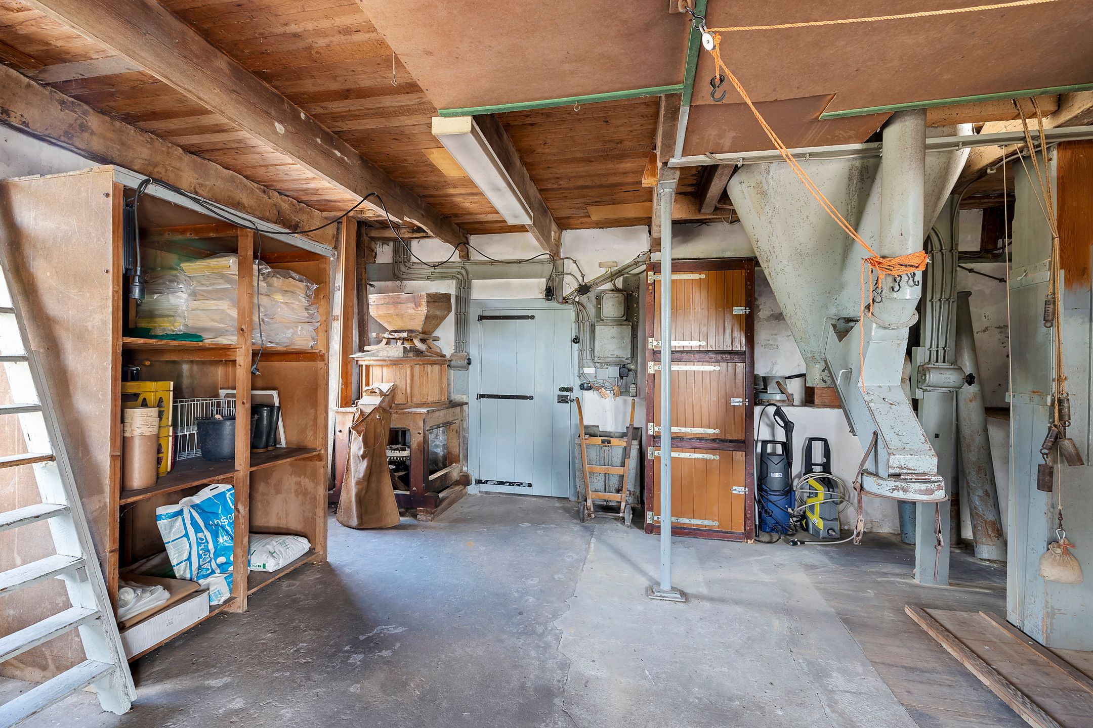 Foto 27 van Loosterweg 2