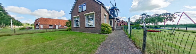 Bekijk 360° foto van Voortuin van Loosterweg 2