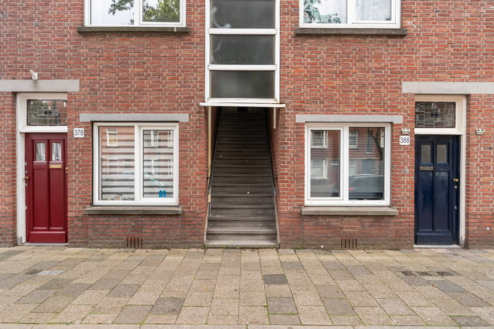 Bekijk foto 31 van Oudemansstraat 380