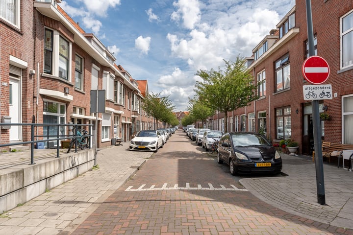 Bekijk foto van Nicolaas Beetsstraat 56