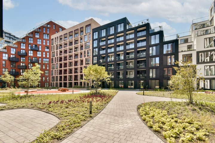 Mies van der Rohestraat 15
