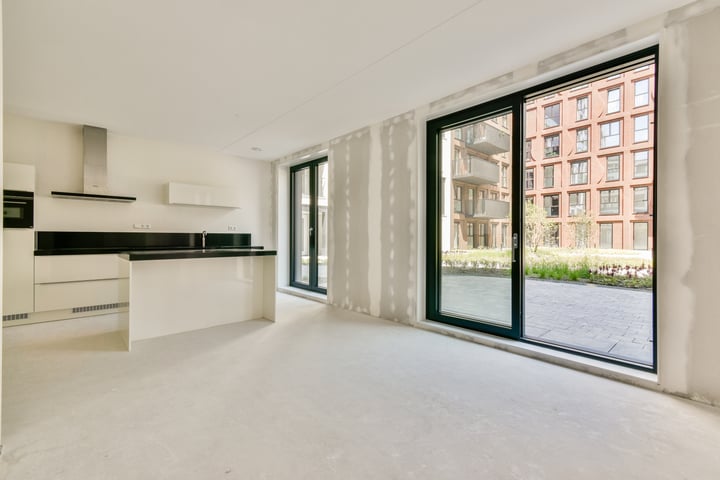 Foto 4 van Mies van der Rohestraat 15