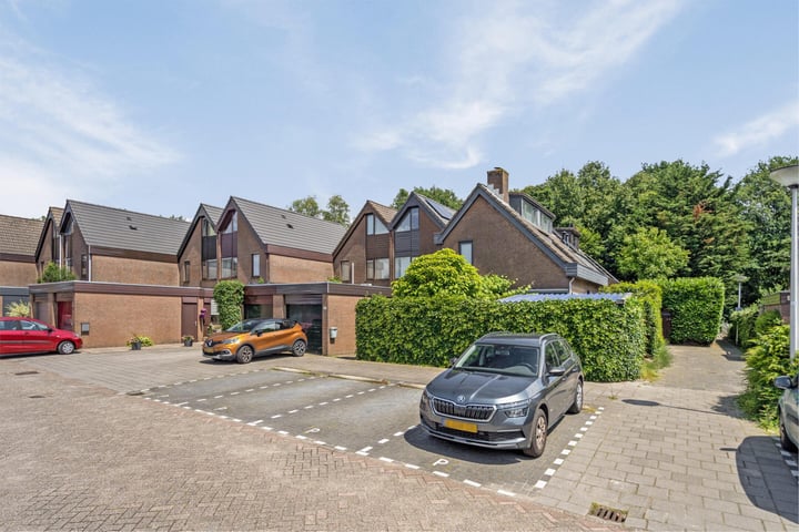 Bekijk foto 3 van Roos van Dekama erf 46