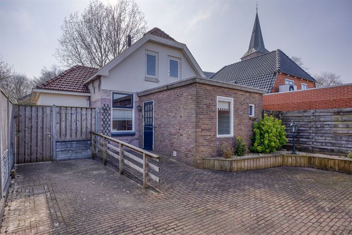 Bekijk foto 30 van Sint Odulphusstraat 44