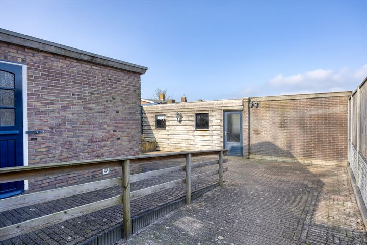 Bekijk foto 32 van Sint Odulphusstraat 44