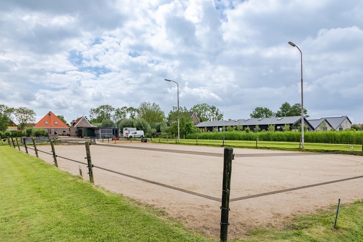 View photo 31 of Zwarteweg 1