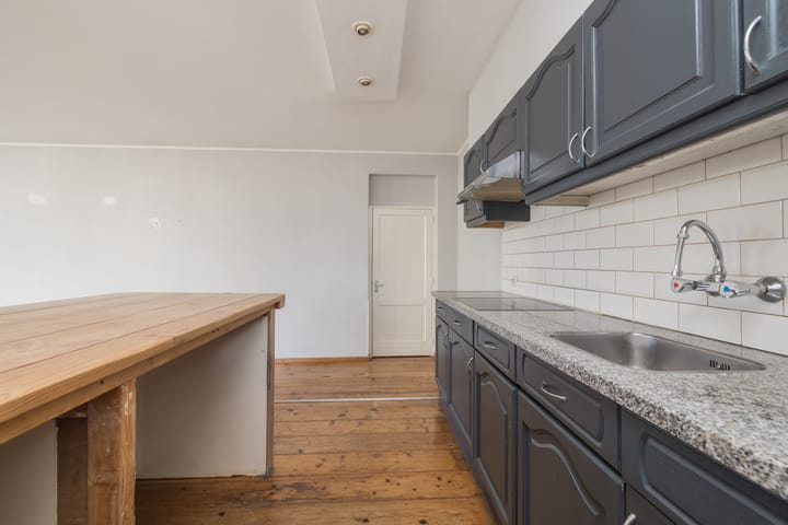 Photo 11 of Bronckhorststraat 40