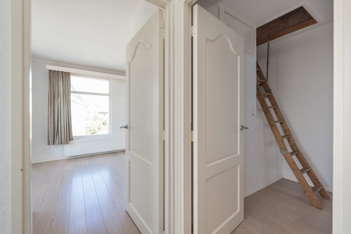 Photo 14 of Bronckhorststraat 40